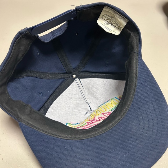 Vintage Universal Studios SnapBack Hat - Picture 3 of 3